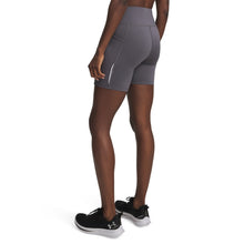 Load image into Gallery viewer, Velociti 6" Fitted Short Womens
